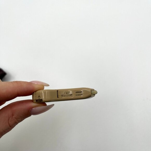 Vintage Oticon E 380P Beige BTE Analog Denmark Untested As-Is Case Hearing Aid - Picture 3 of 7